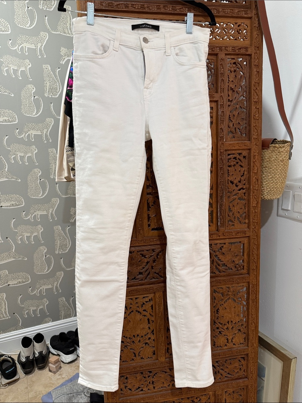 J Brand Skinny High-Rise Jeans inWhite 28”